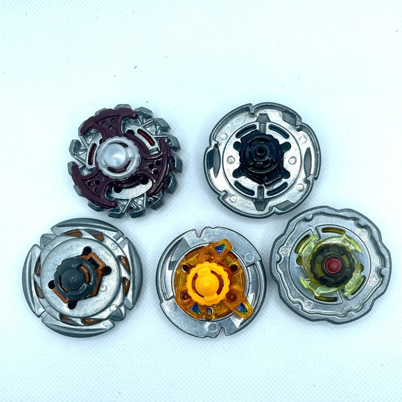 Beyblade Metal Masters Lot of 5 With Carrying Case and Accesories - Picture 7 of 9